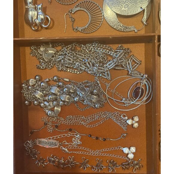 Vntg Boho Silver Tone Jewelry Lot Earrings Necklaces Bracelets Rings READ - Picture 5 of 7